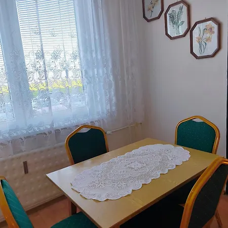 Fast In The Tlmace *